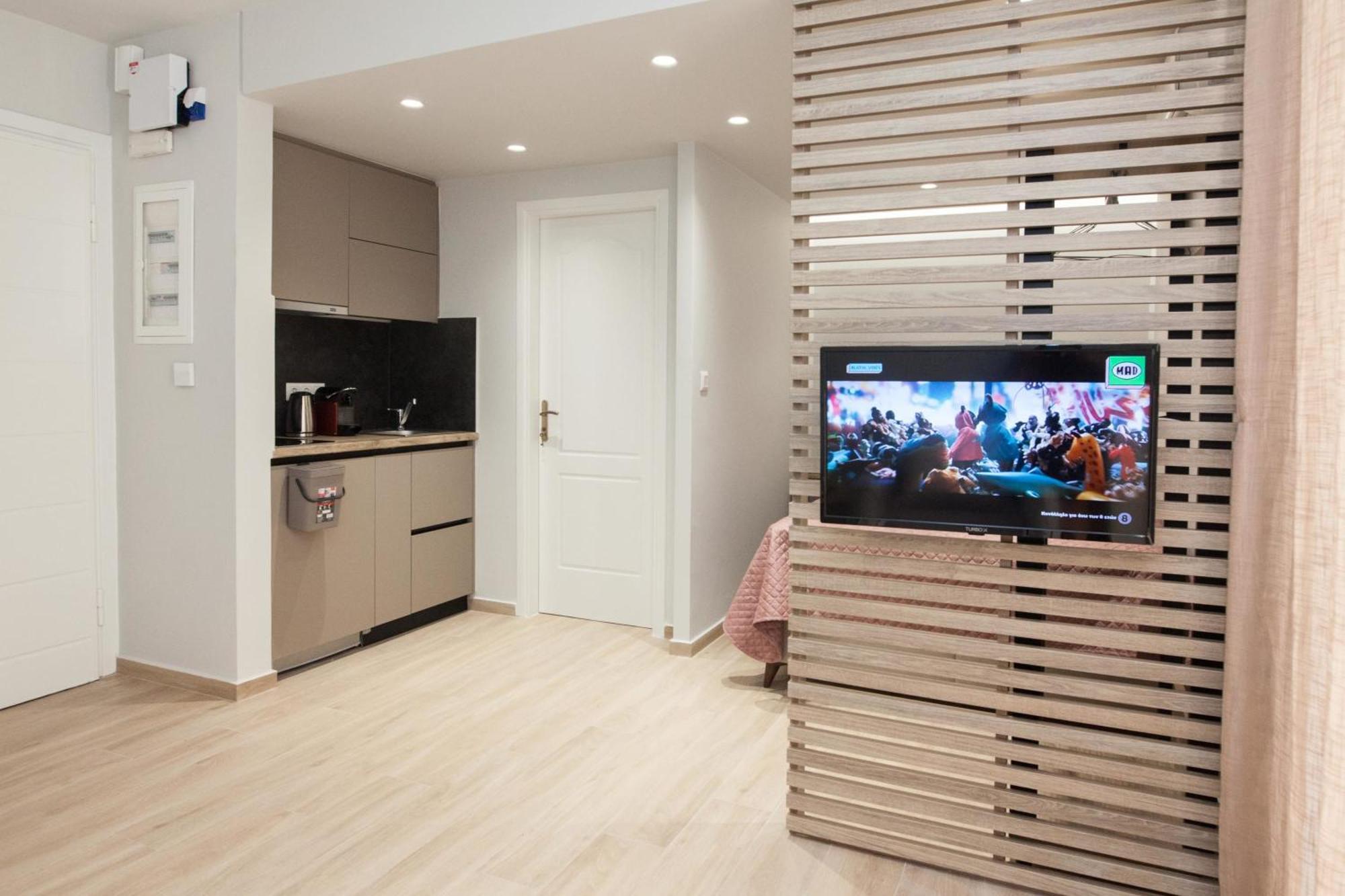 Petralona Gem Hotel-Style Studio With Balcony Atina Dış mekan fotoğraf